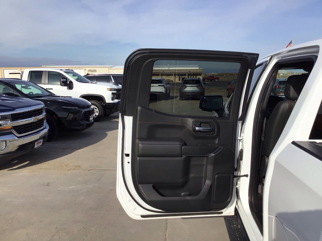 Used 2021 GMC Sierra 1500 AT4 w/ AT4 Preferred Package image 13