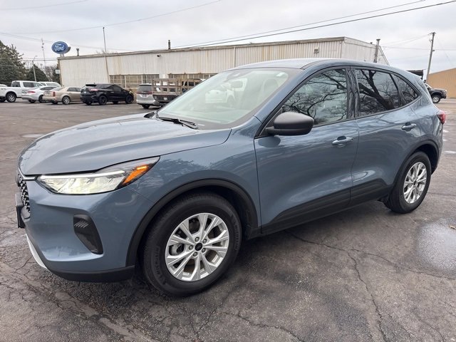 Used 2025 Ford Escape Active w/ Tech Pack #1 image 2