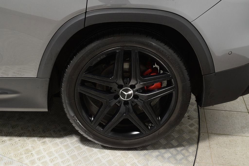 Used 2021 Mercedes-Benz GLB 35 AMG 4MATIC image 38