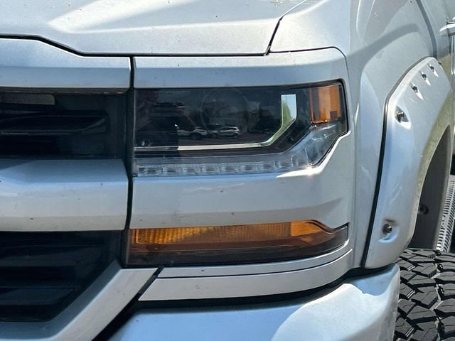 Used 2018 Chevrolet Silverado 1500 LT w/ All Star Edition image 10