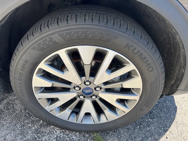 Used 2022 Ford Escape Titanium AWD/4WD image 23