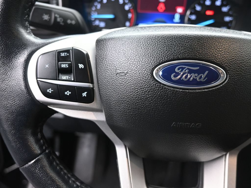 Used 2023 Ford Explorer XLT w/ Equipment Group 202A RWD image 15
