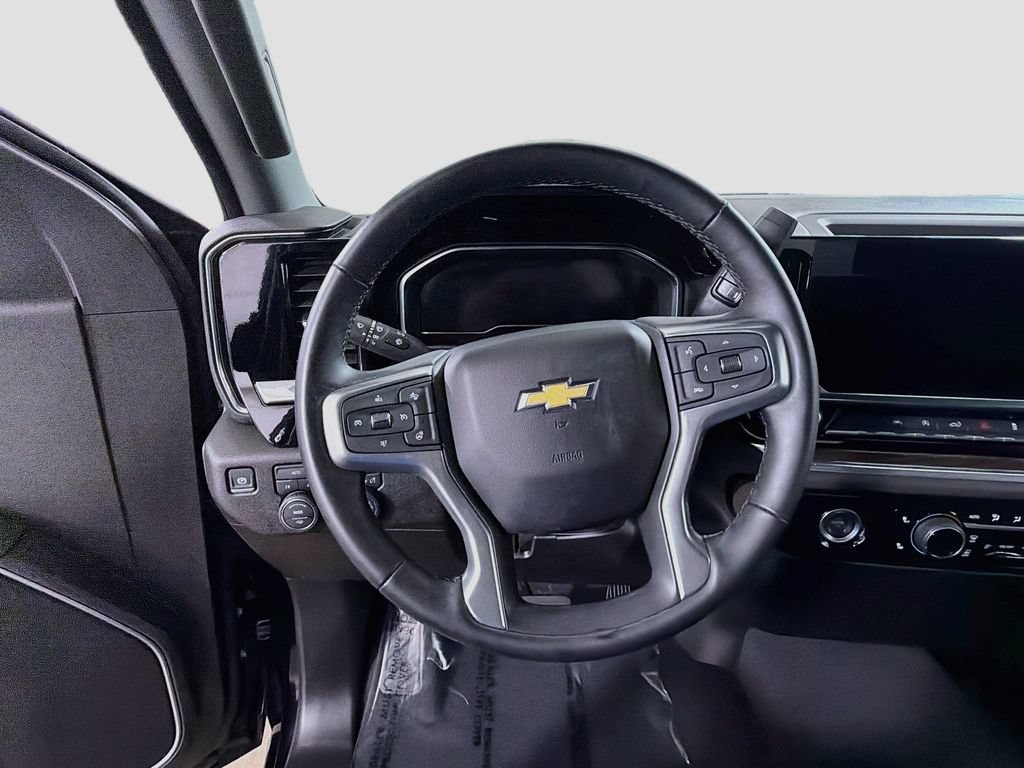 Used 2024 Chevrolet Silverado 1500 LT AWD/4WD image 13