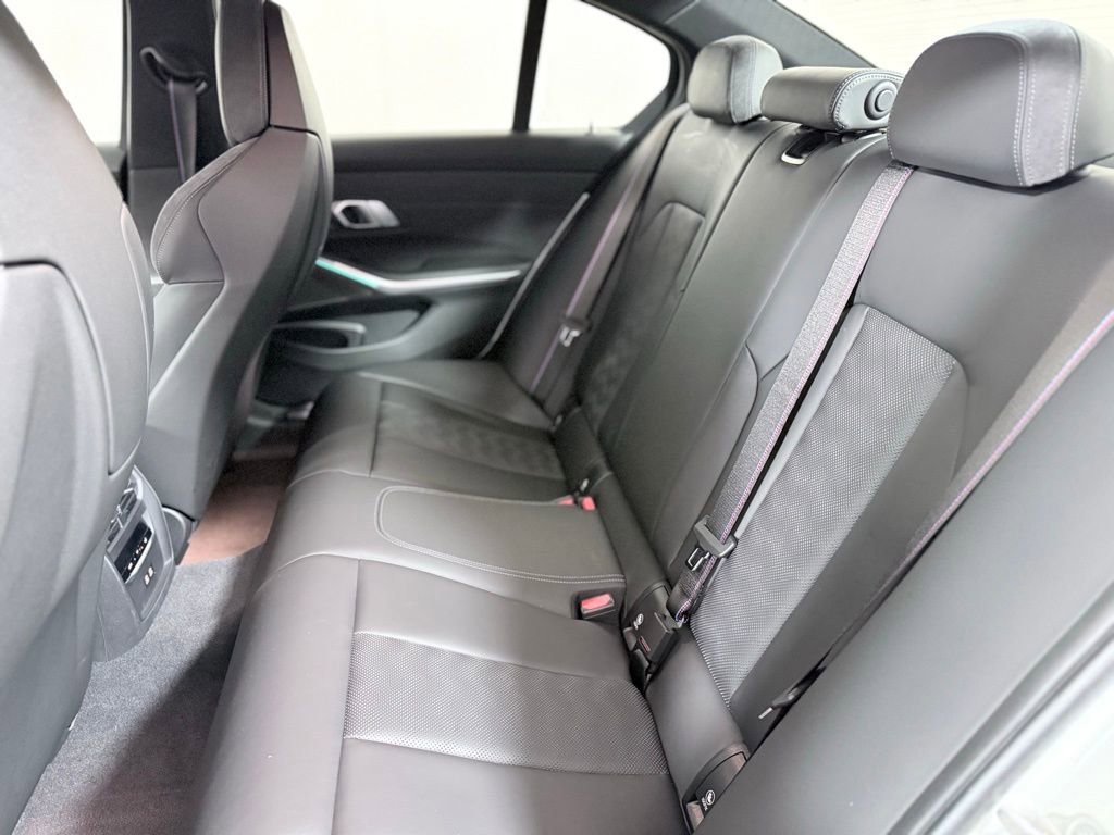 Used 2022 BMW M3 Competition w/ Executive Package image 21