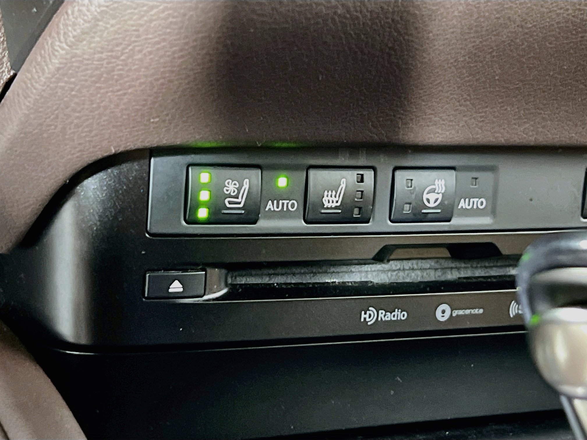 Used 2020 Lexus ES 350 w/ Premium Package FWD image 18