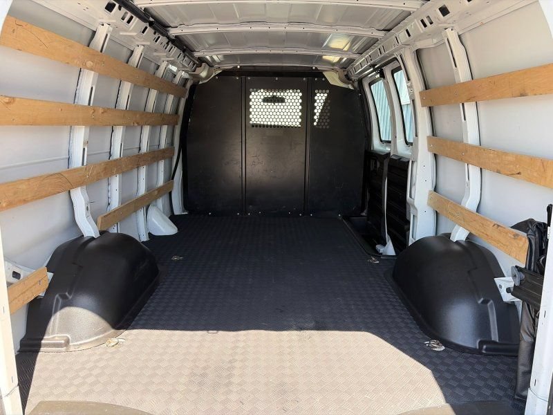 Used 2023 Chevrolet Express 2500 w/ Driver Convenience Package RWD image 27