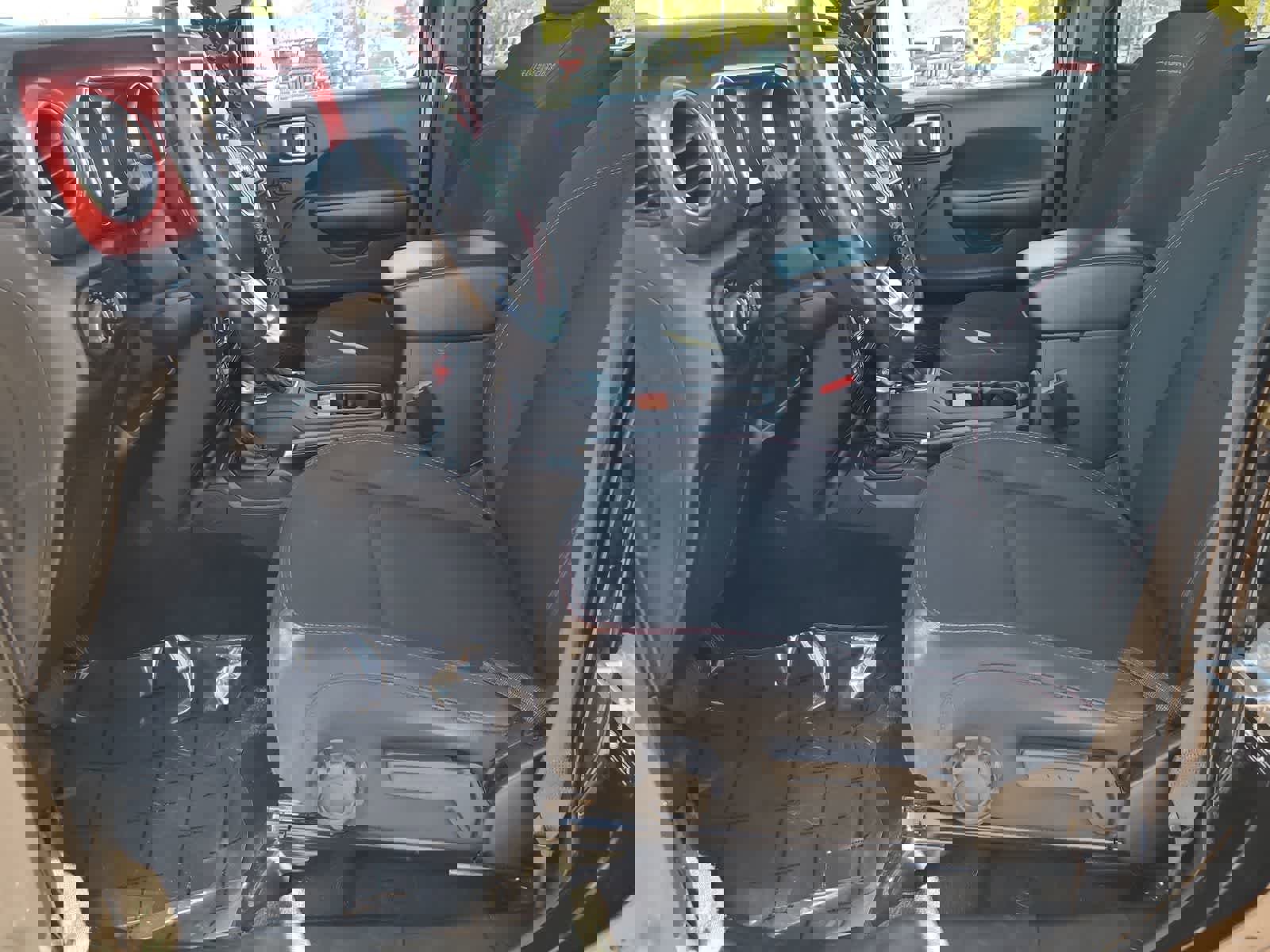 Used 2021 Jeep Gladiator Rubicon w/ Cold Weather Group image 19