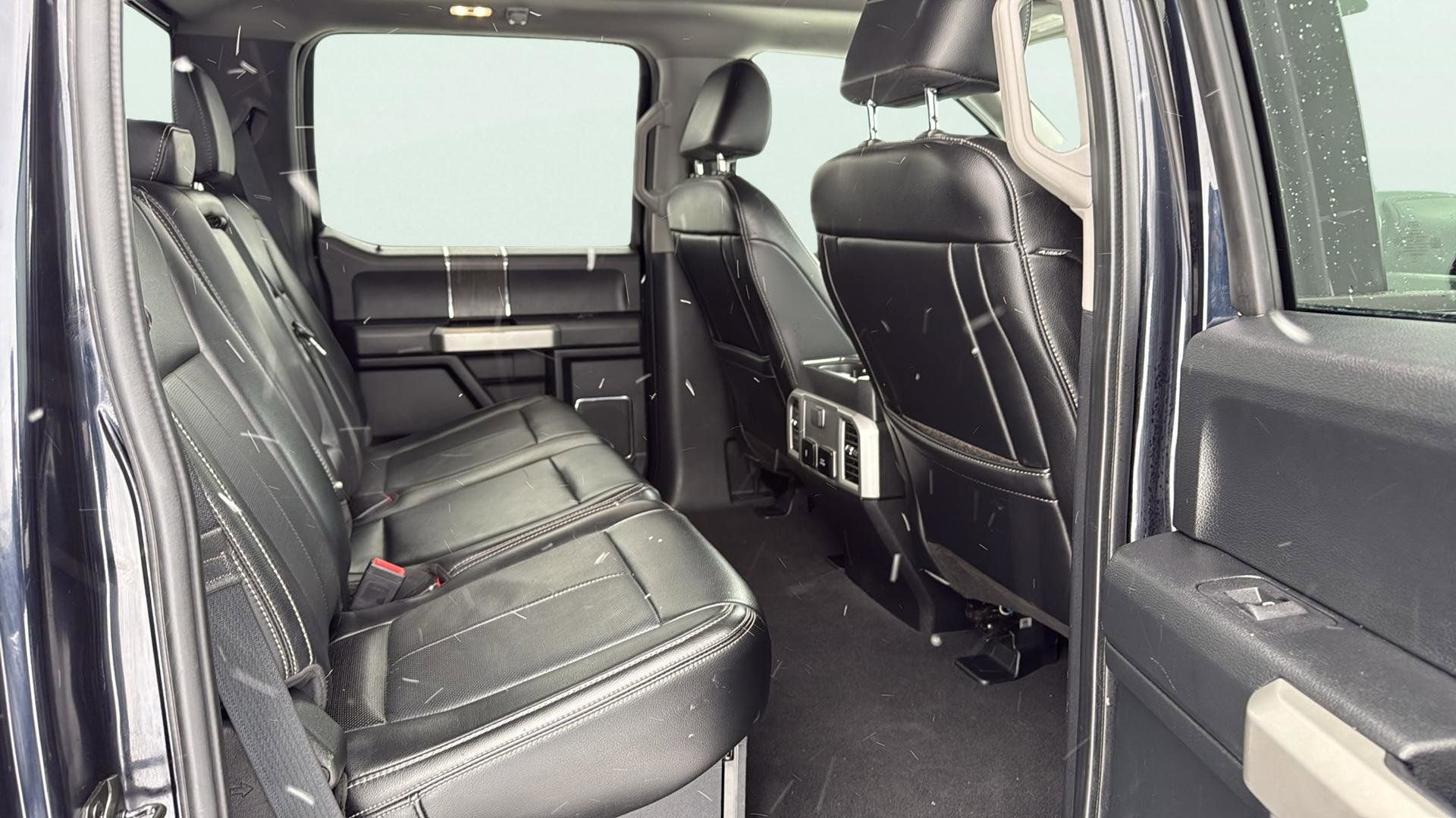 Used 2021 Ford F350 Lariat image 18