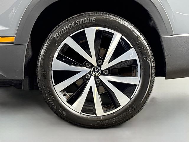 Used 2022 Volkswagen Taos SE FWD image 30