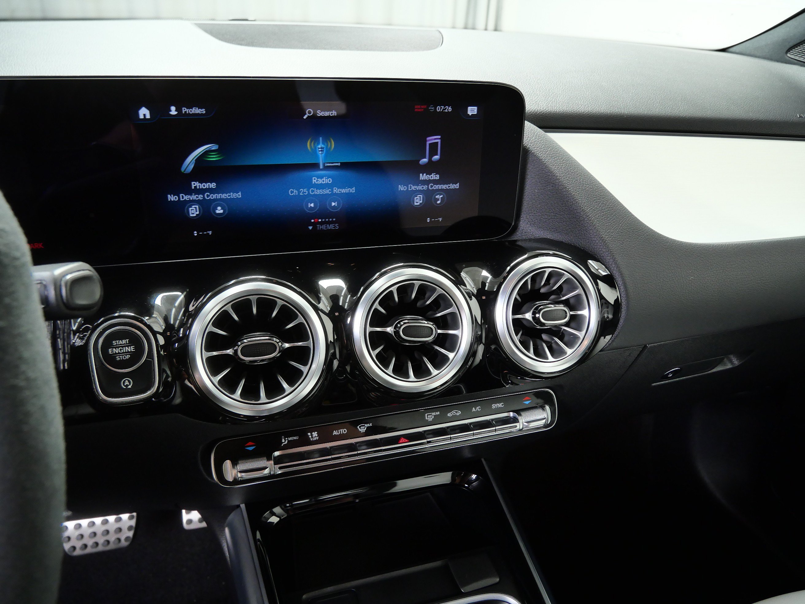 Certified 2023 Mercedes-Benz GLA 35 AMG 4MATIC image 19
