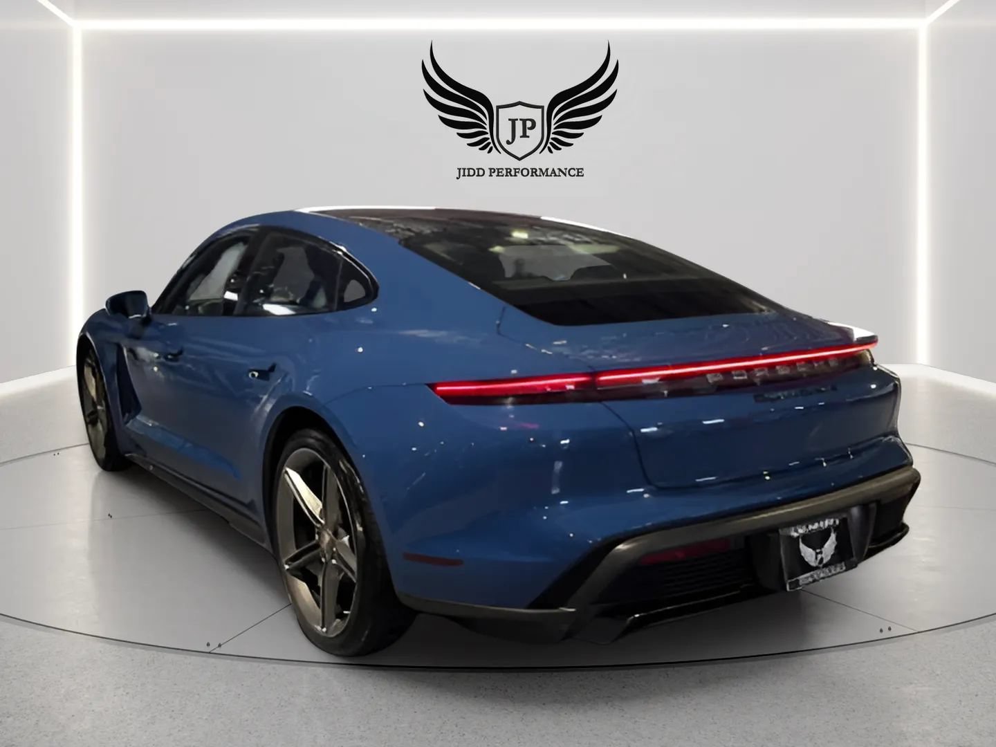 Used 2021 Porsche Taycan Turbo S AWD/4WD image 34