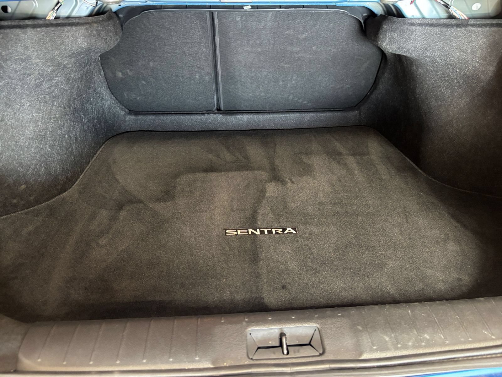 Used 2025 Nissan Sentra SV FWD image 24