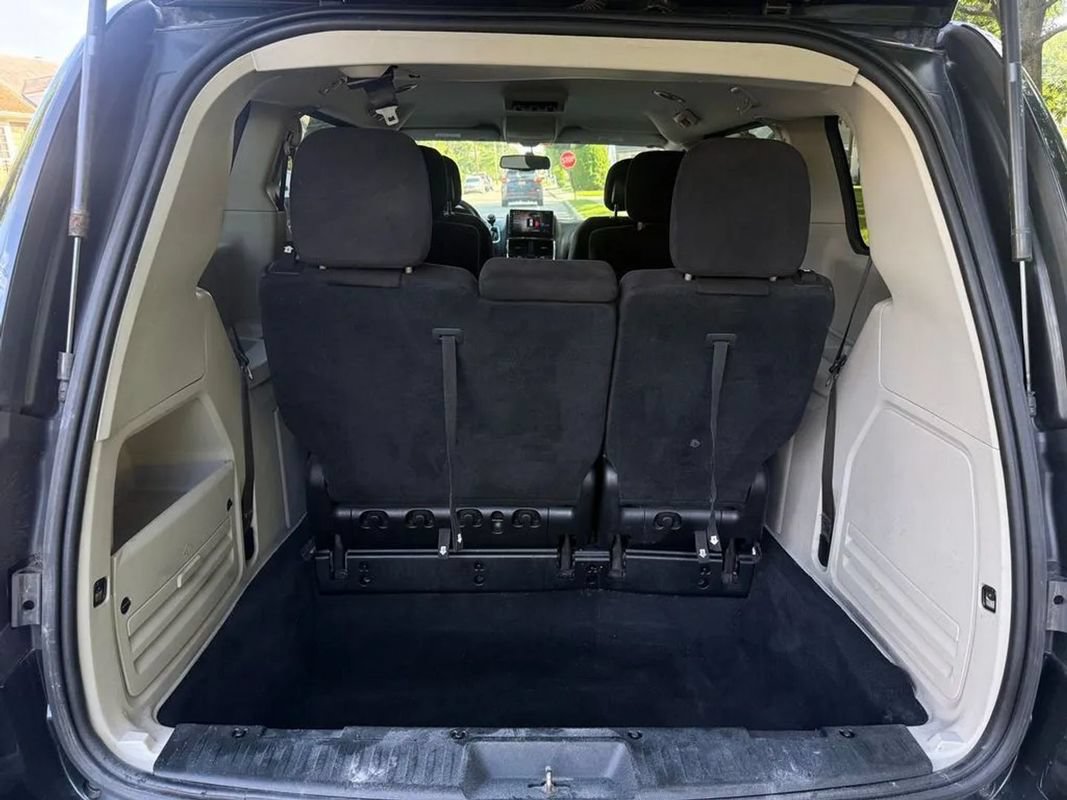 Used 2013 Dodge Grand Caravan SE FWD image 7