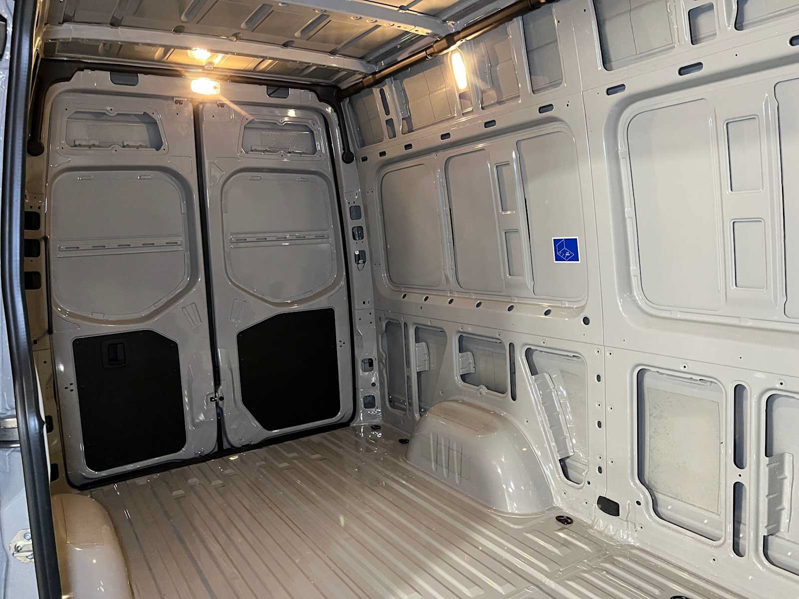 Used 2026 Mercedes-Benz Sprinter 2500 image 15