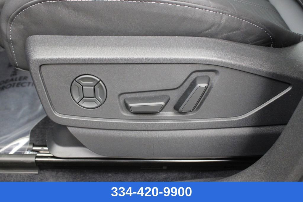 New 2025 Audi Q5 Prestige image 18