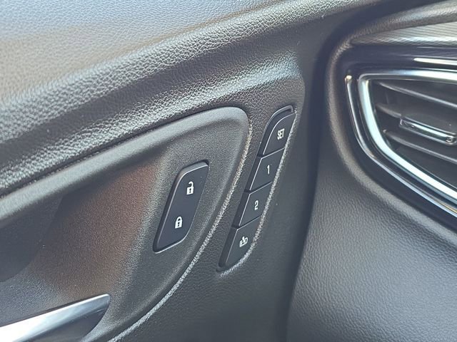 Used 2023 Buick Encore GX Essence w/ Experience Buick Package image 22