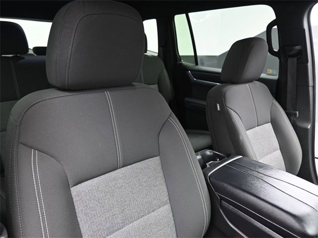 Used 2025 GMC Acadia Elevation image 24