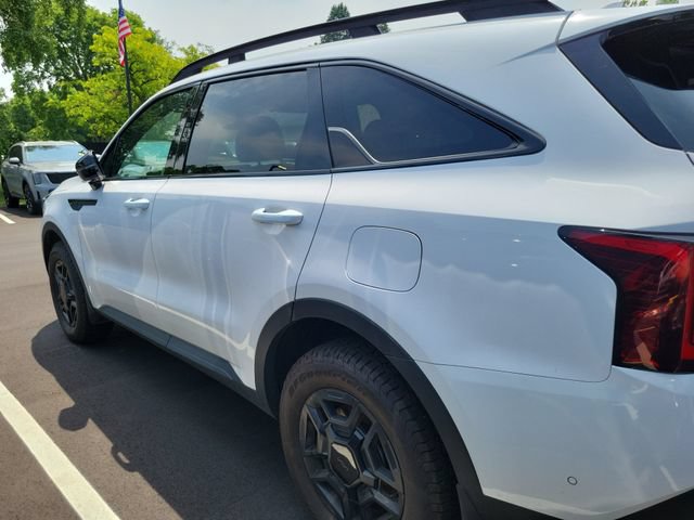 Certified 2025 Kia Sorento SX Prestige w/ Olive Brown Leather Package AWD/4WD image 4