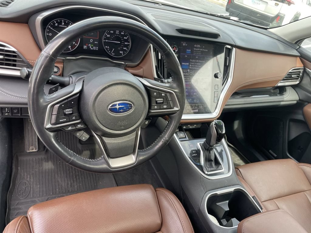 Used 2020 Subaru Outback Touring AWD/4WD image 11