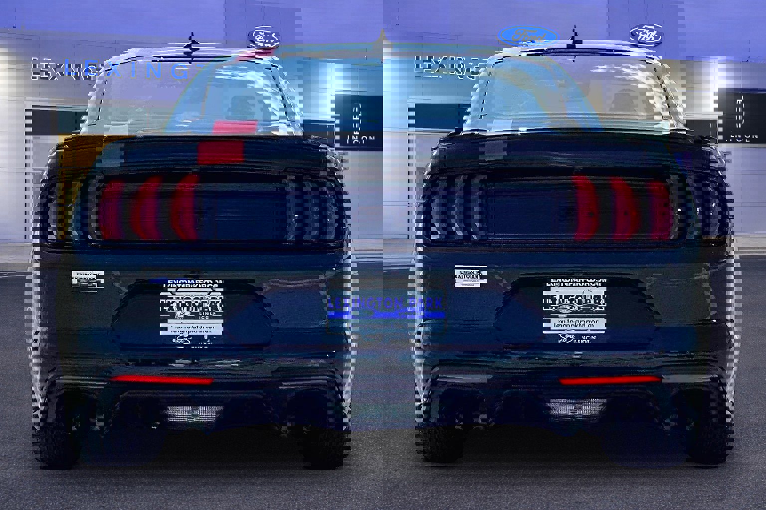 Used 2022 Ford Mustang GT w/ Black Accent Package RWD image 6