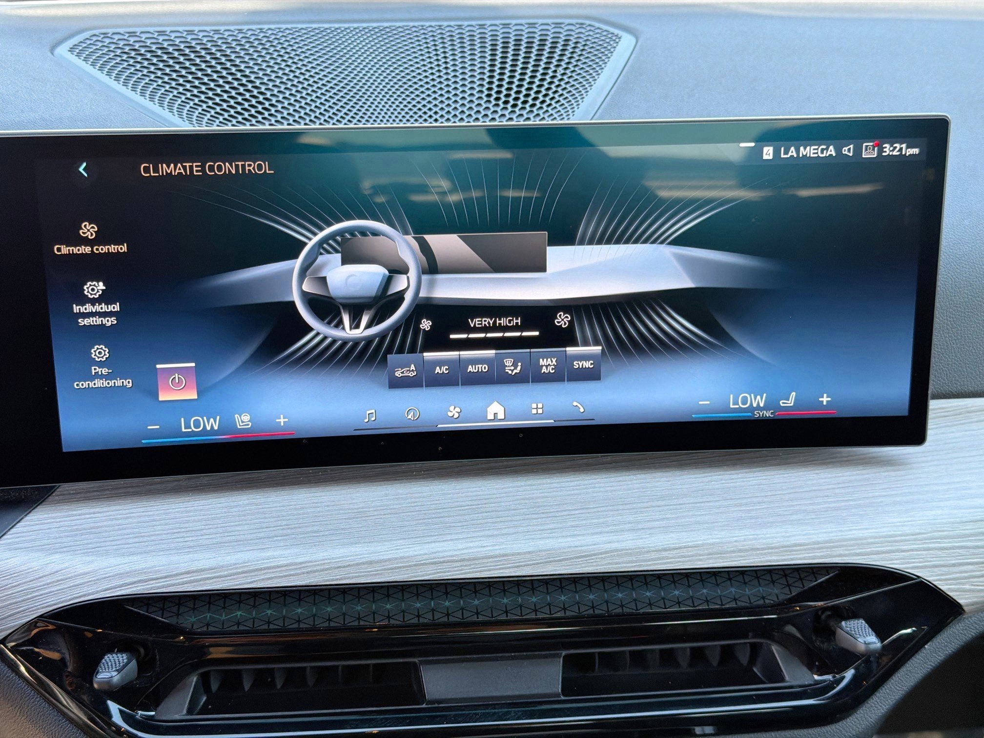 Used 2025 BMW 330i Sedan image 34