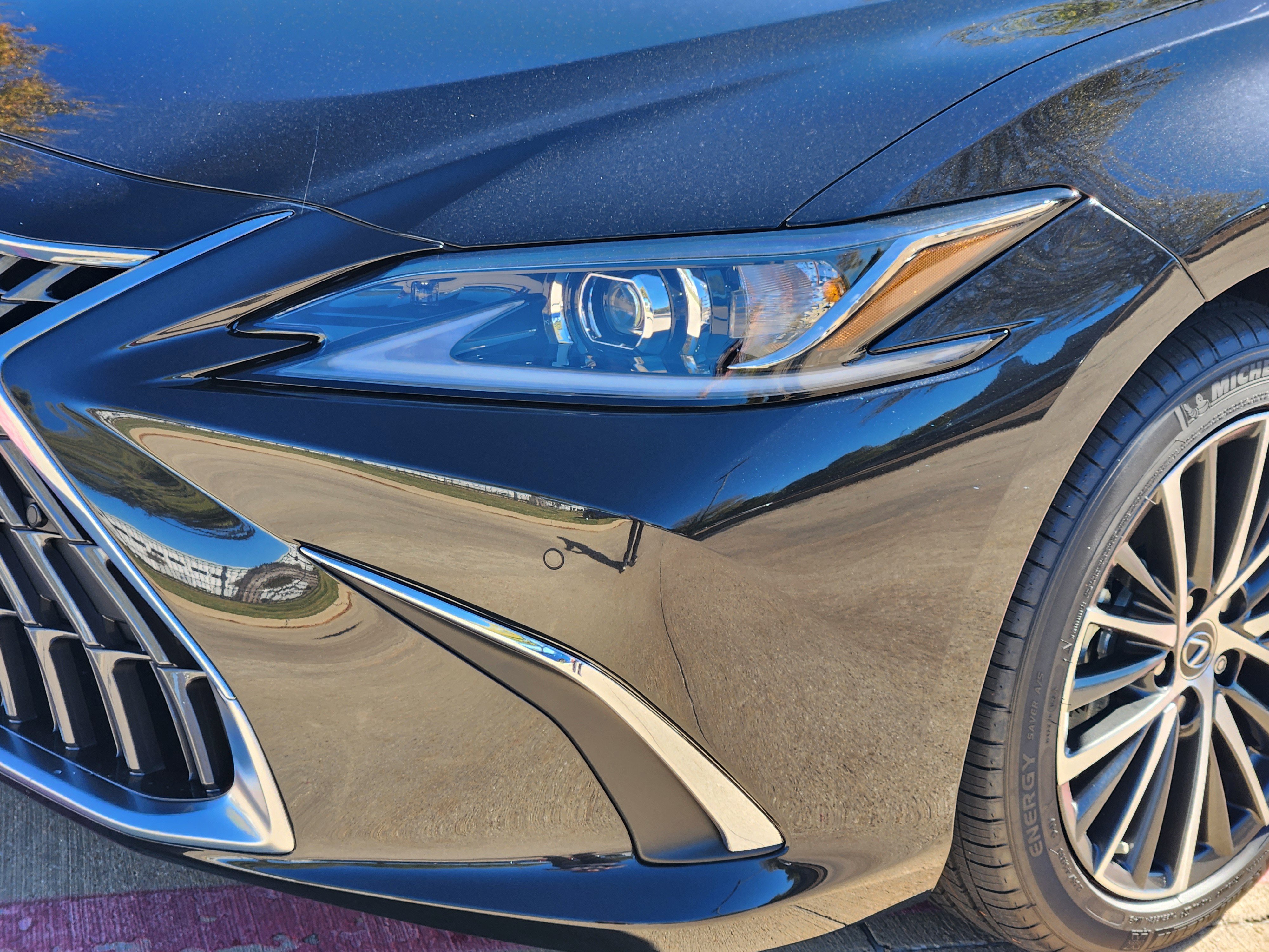 New 2025 Lexus ES 350 w/ Premium Package image 5