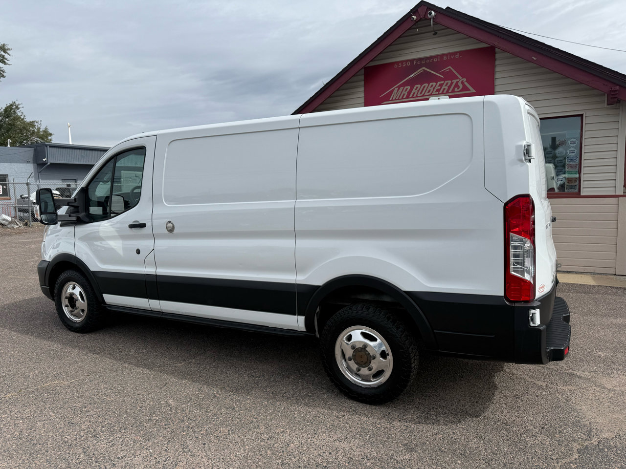 Used 2020 Ford Transit 250 Low Roof AWD image 6