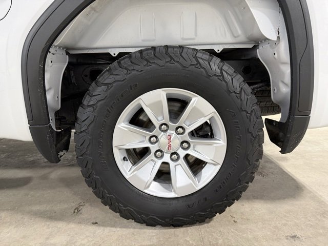 Used 2022 GMC Sierra 1500 SLE image 41