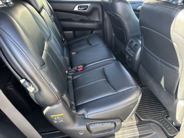Used 2018 Nissan Pathfinder SL AWD/4WD image 20