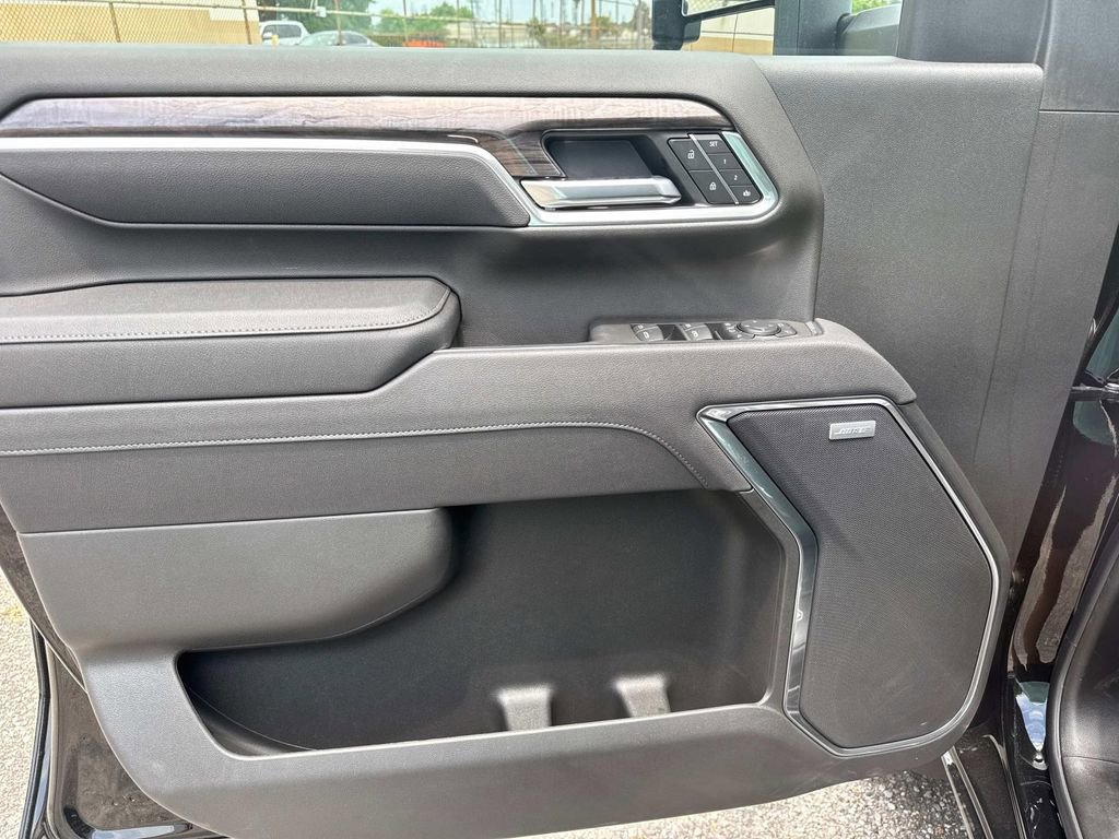 New 2025 Chevrolet Silverado 2500 LTZ w/ LTZ Plus Package image 18