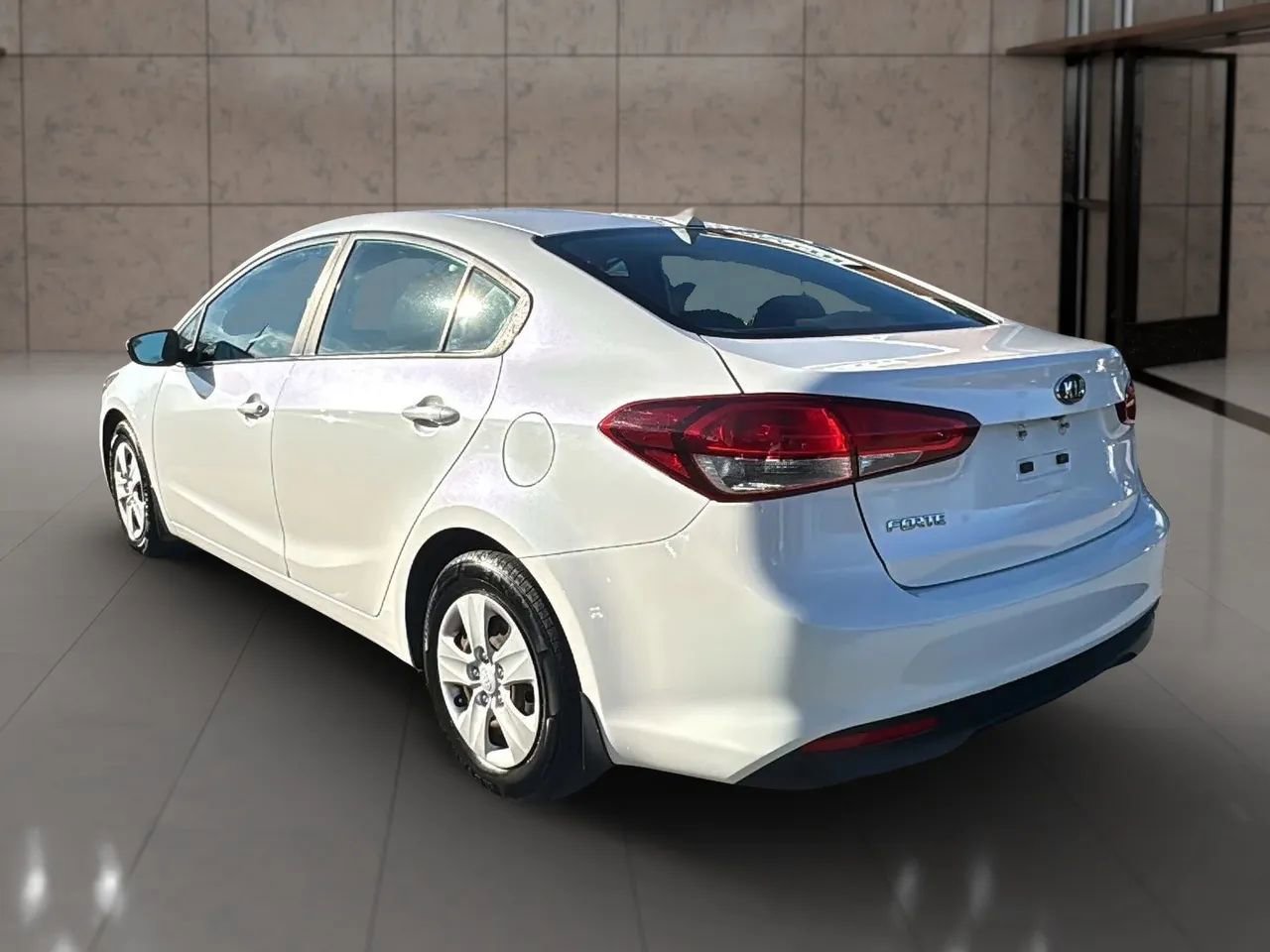 Used 2017 Kia Forte LX w/ LX Popular Package image 7