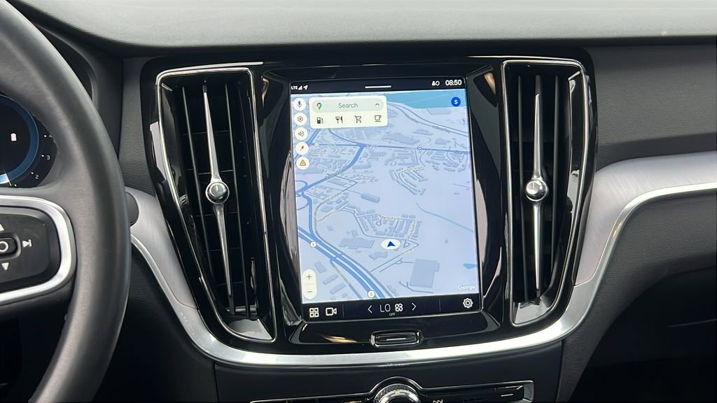 Used 2024 Volvo S60 B5 Core image 21