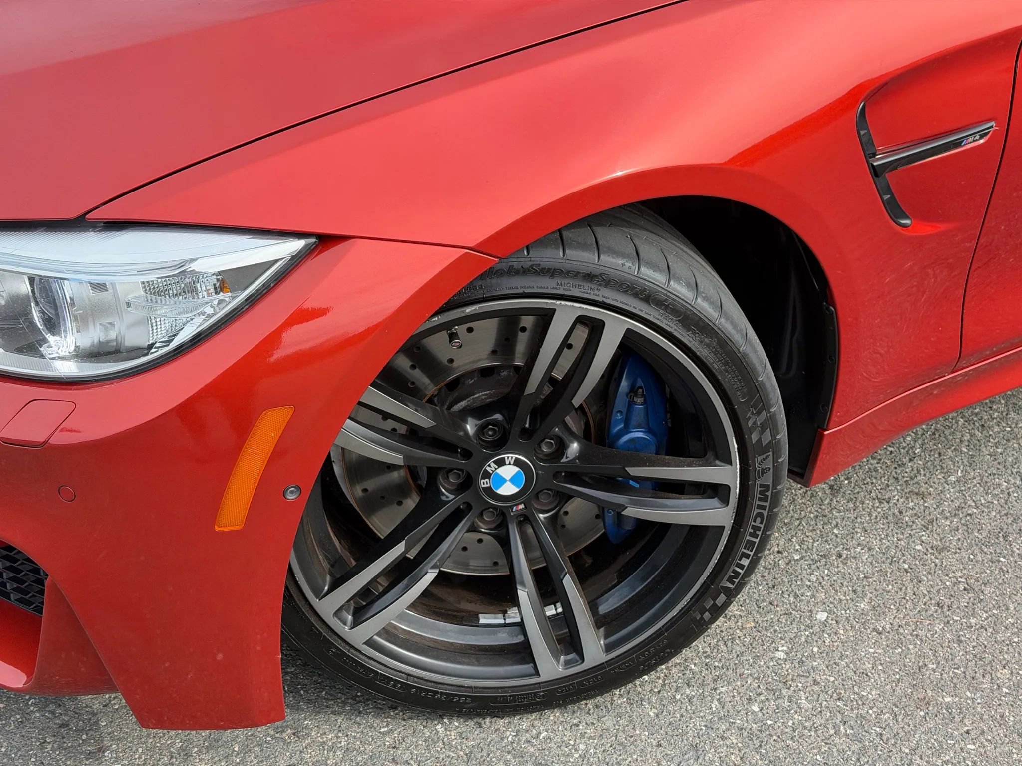 Used 2016 BMW M4 Convertible image 10
