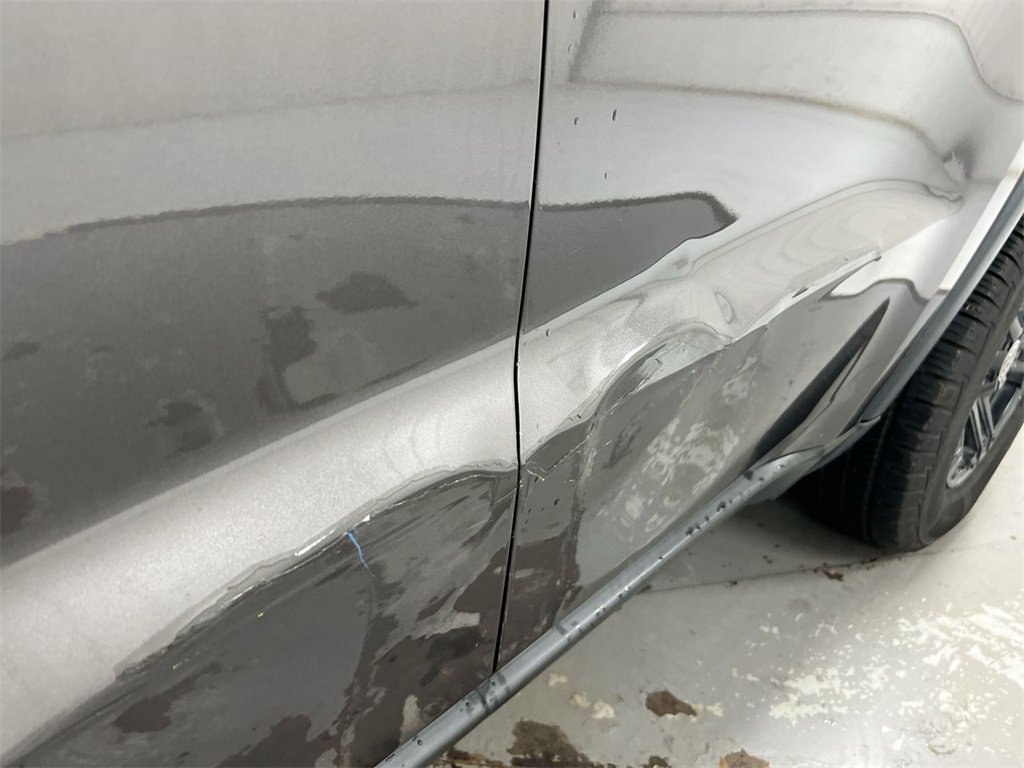 Used 2015 Jeep Grand Cherokee Limited image 32