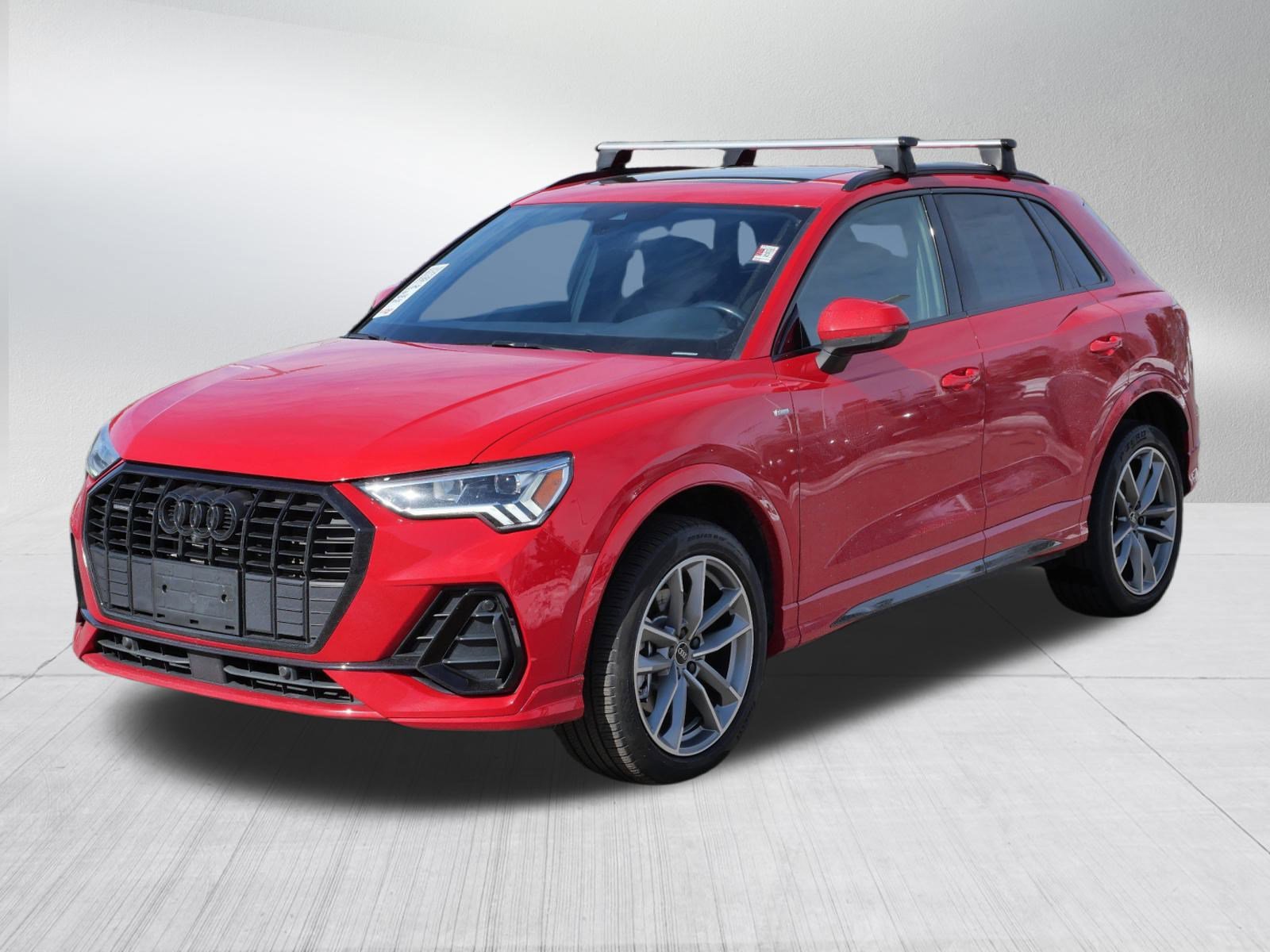 Used 2023 Audi Q3 2.0T Premium Plus w/ Premium Plus Package image 3