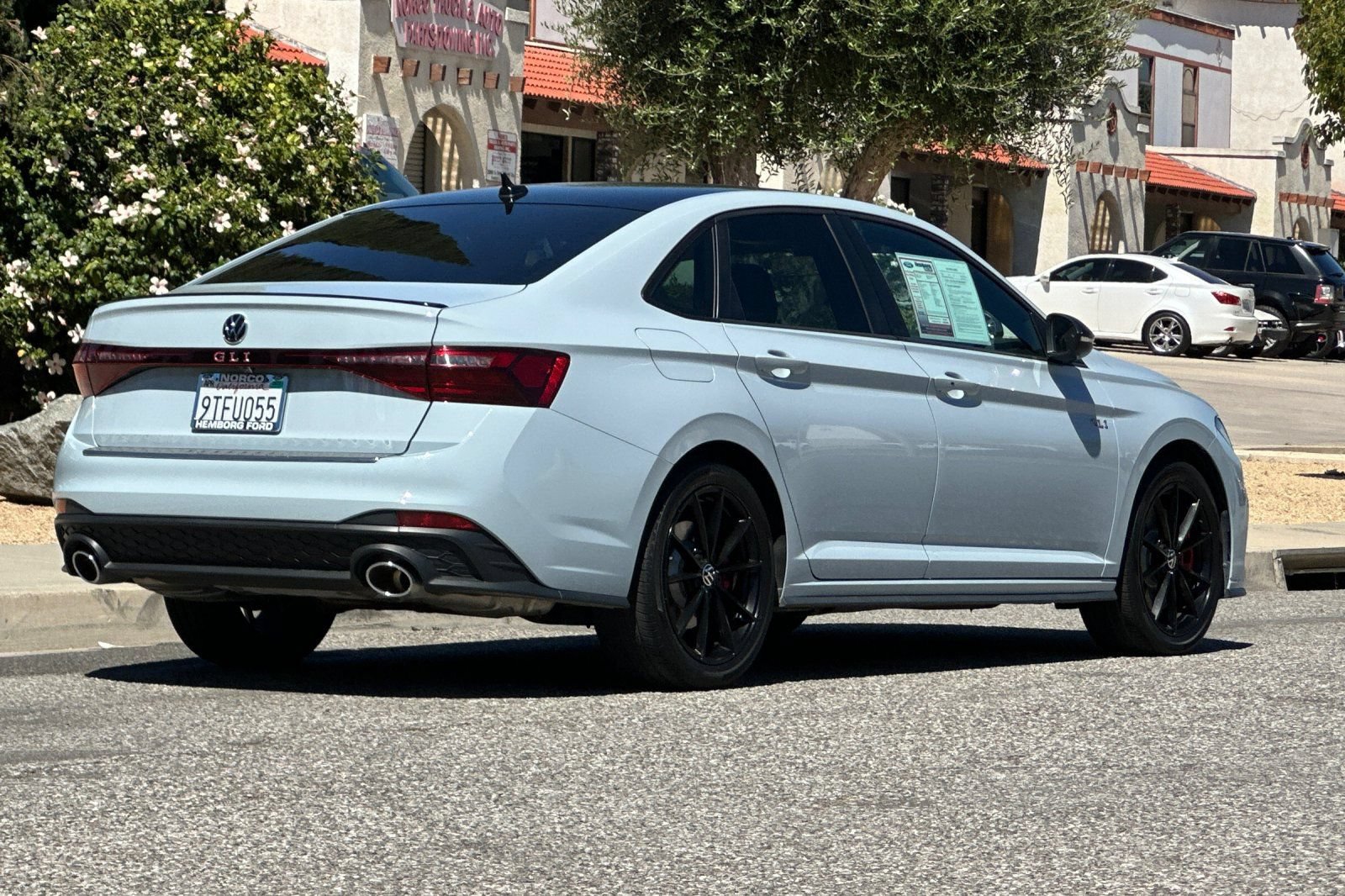 Used 2025 Volkswagen Jetta GLI Autobahn FWD image 4