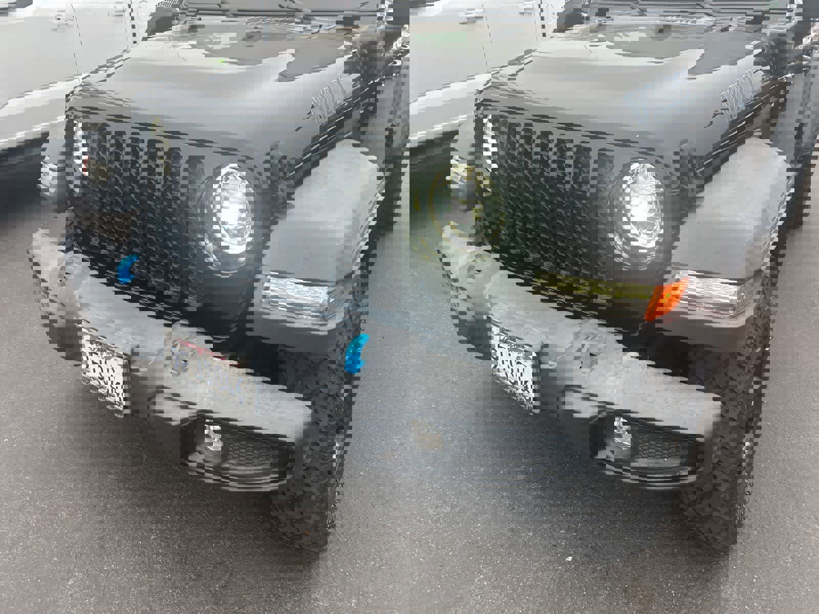 Used 2023 Jeep Wrangler Unlimited w/ Dual Top Group image 11