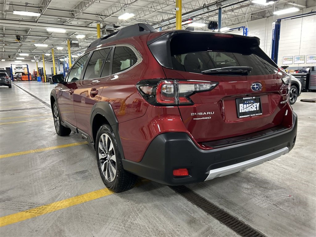 Certified 2025 Subaru Outback Limited image 6