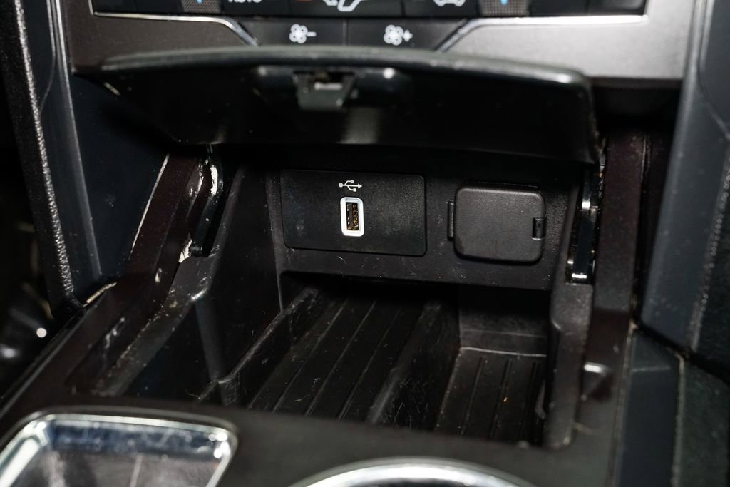 Used 2017 Ford Explorer XLT w/ Equipment Group 202A image 24