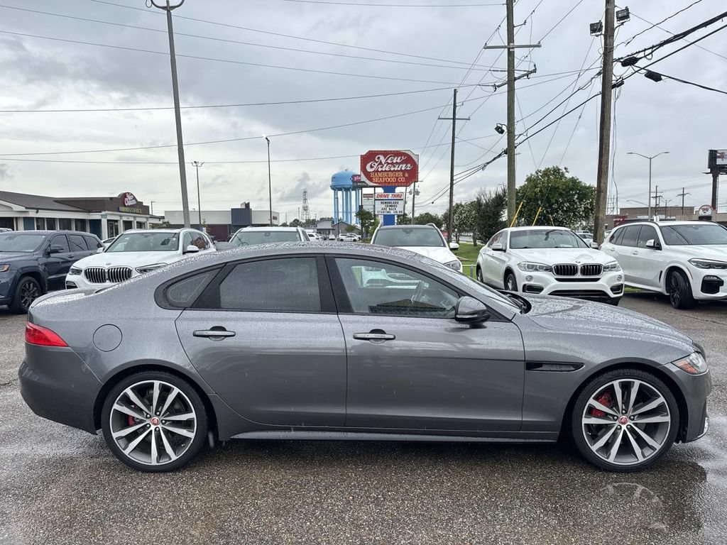 Used 2017 Jaguar XF S RWD image 10