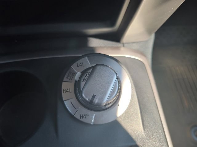 Used 2024 Toyota 4Runner Limited AWD/4WD image 22