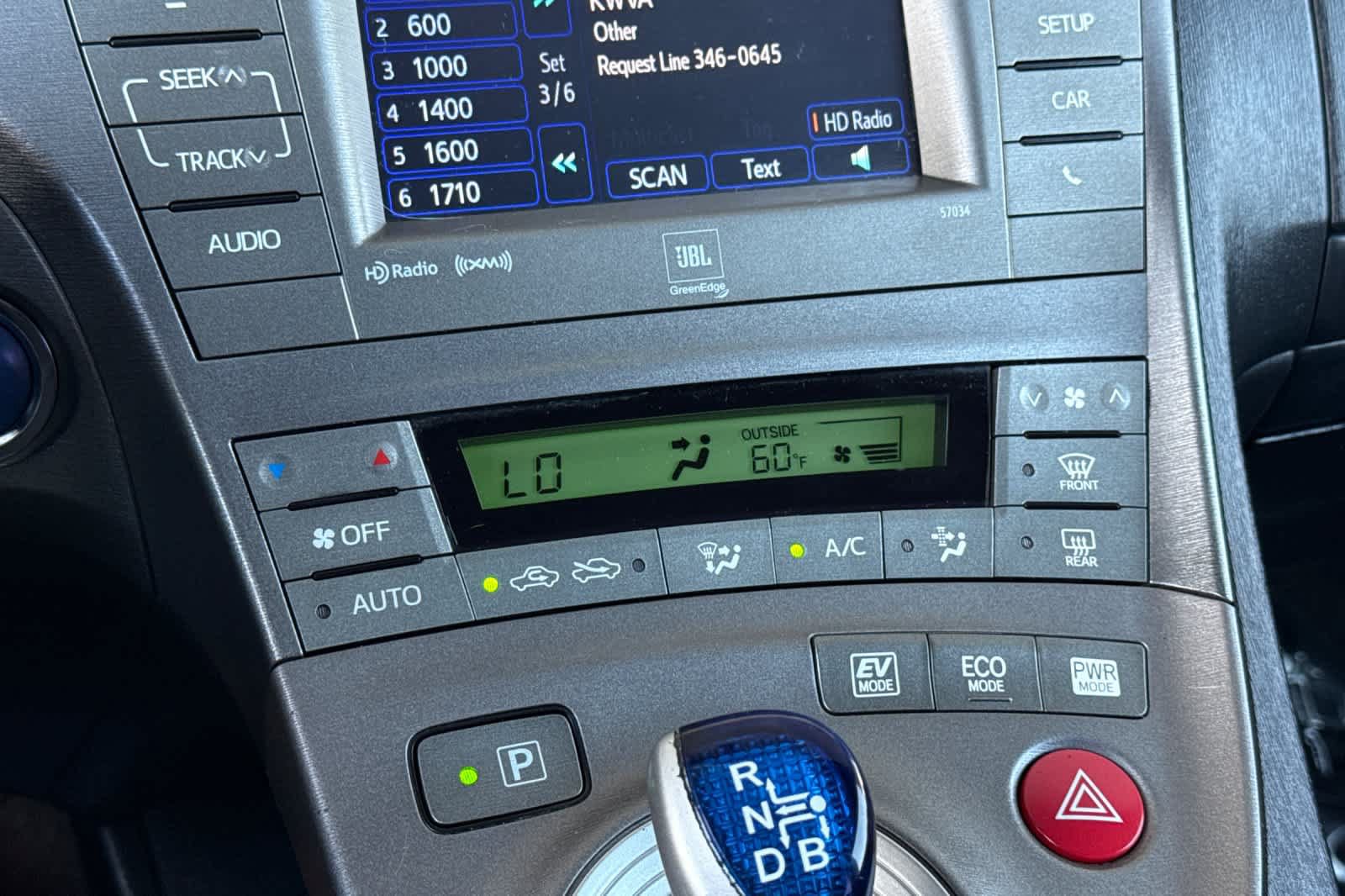Used 2015 Toyota Prius Five FWD image 20