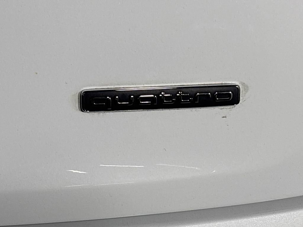 Used 2023 Audi Q5 e Prestige w/ Prestige Package image 25