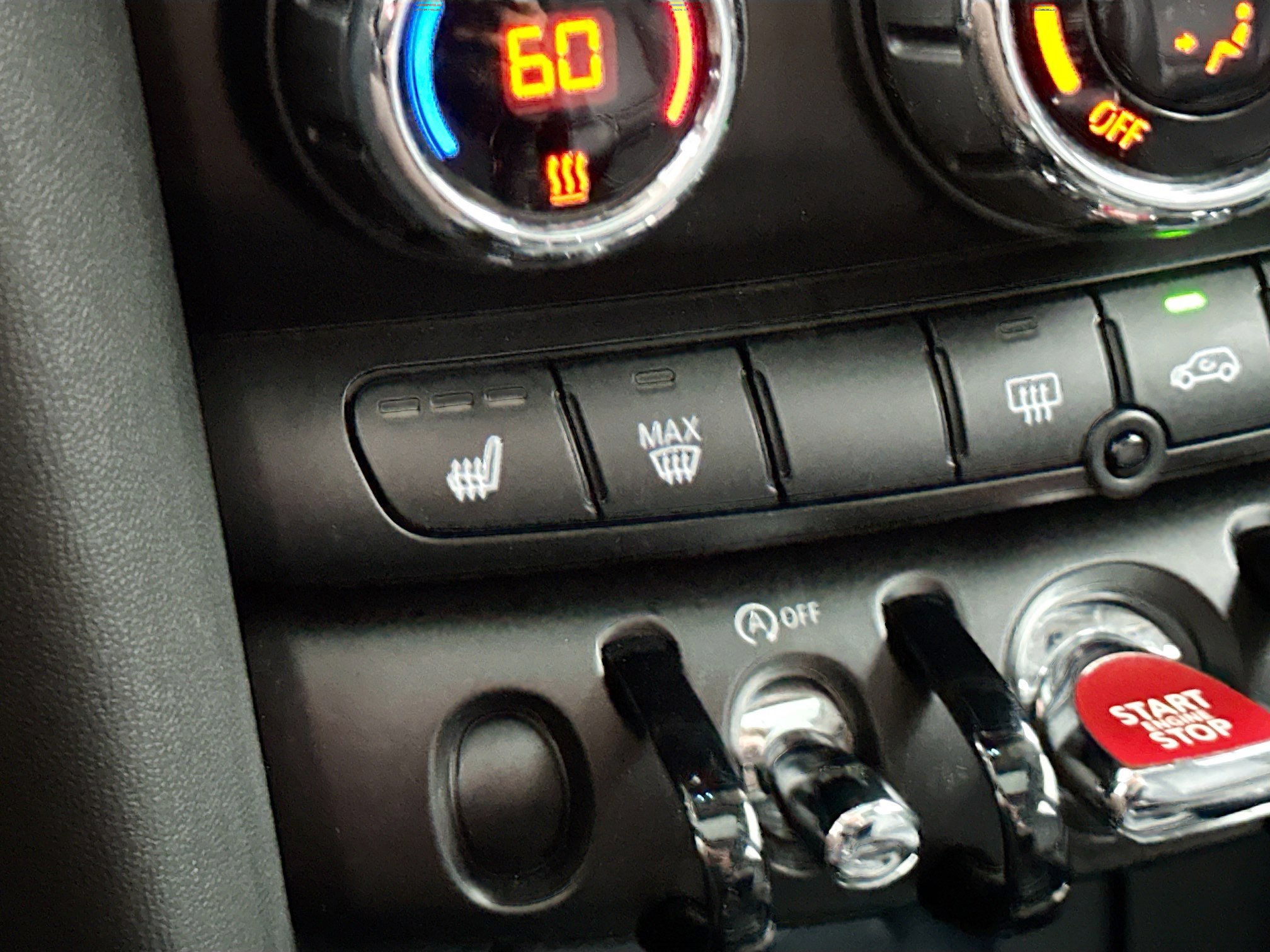 Used 2023 MINI Cooper 4-Door Hardtop FWD image 19