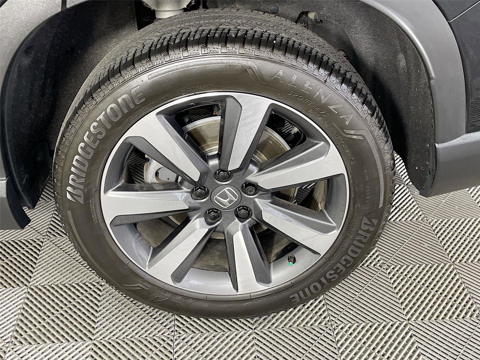 Used 2025 Honda Pilot Touring image 39