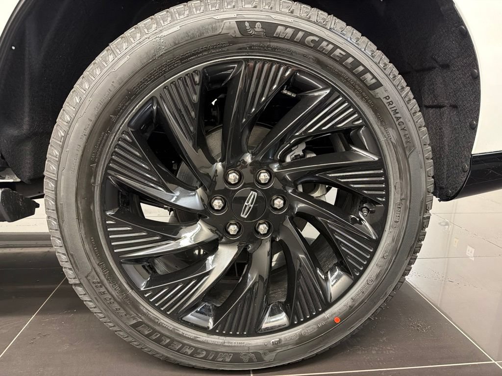 New 2026 Lincoln Navigator Reserve w/ Jet Appearance Package AWD/4WD image 7
