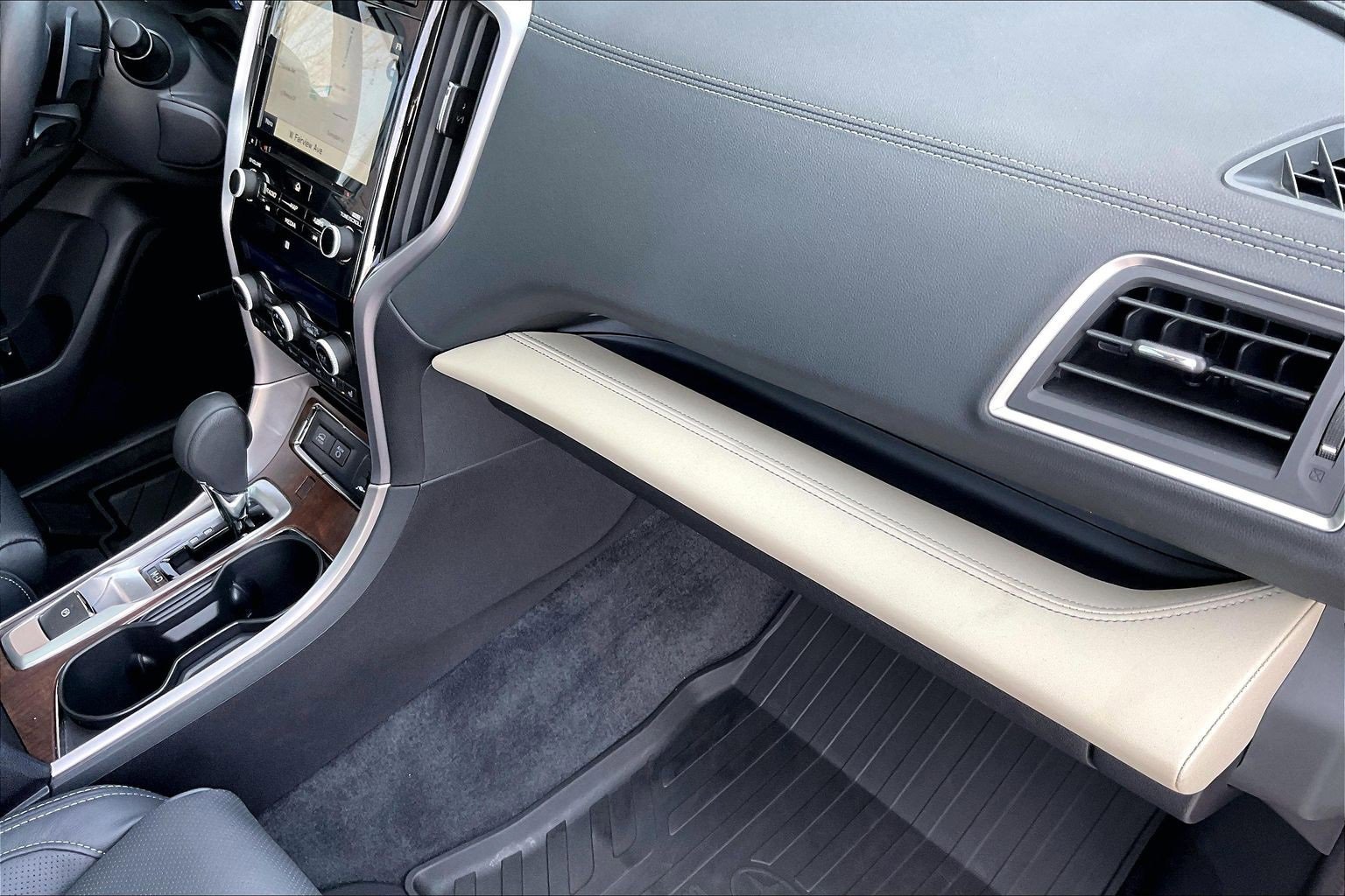 Used 2022 Subaru Ascent Touring image 20