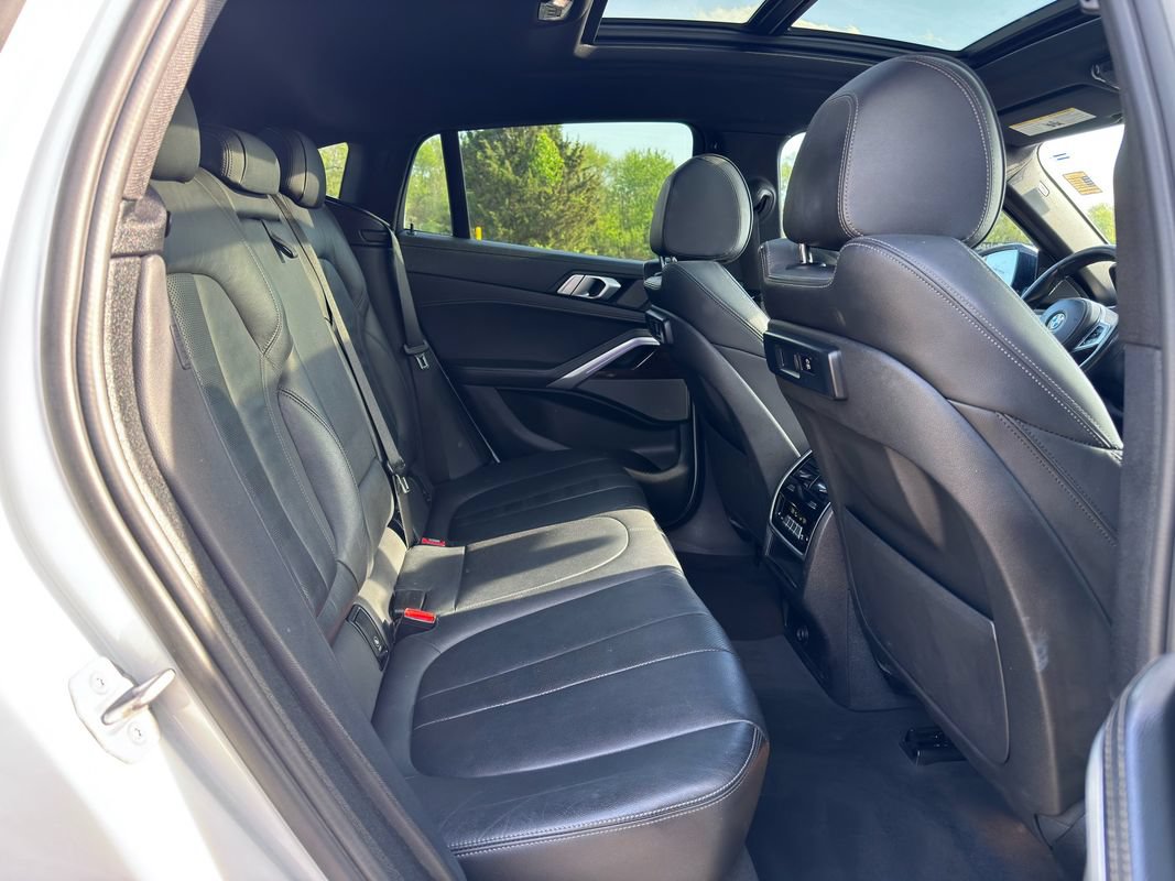 Used 2021 BMW X6 xDrive40i w/ M Sport Package AWD/4WD image 38