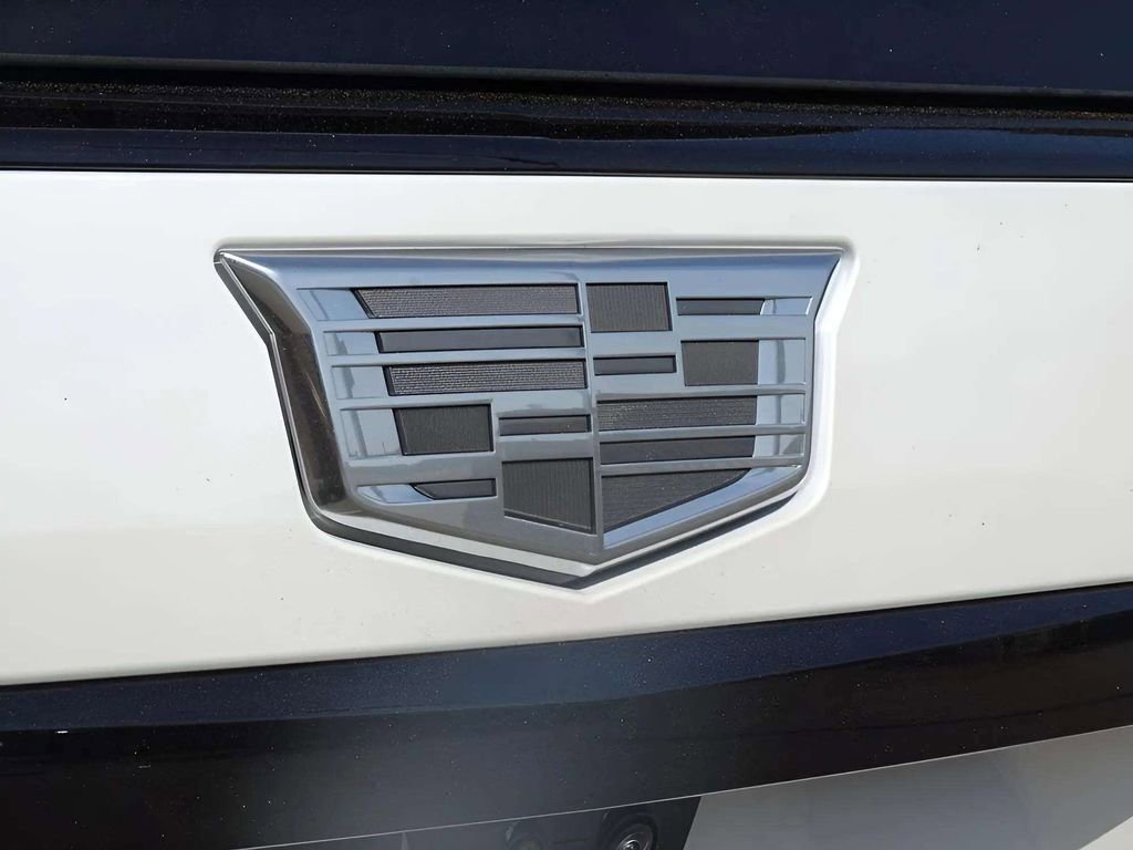 Used 2025 Cadillac Escalade V image 11