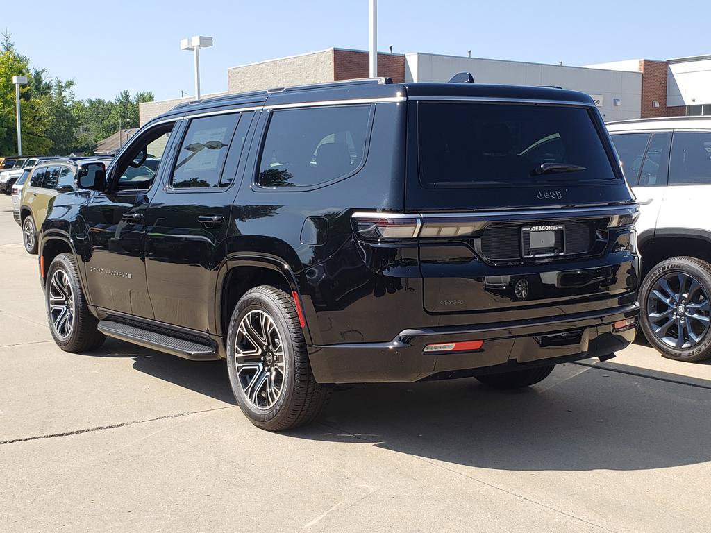 New 2026 Jeep Grand Wagoneer 4WD w/ HD Trailer Tow Package image 4